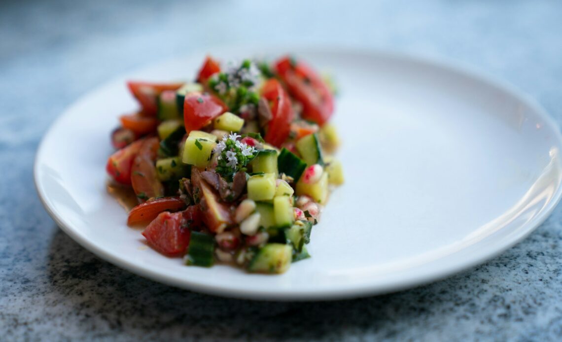 vegetable salad on plate